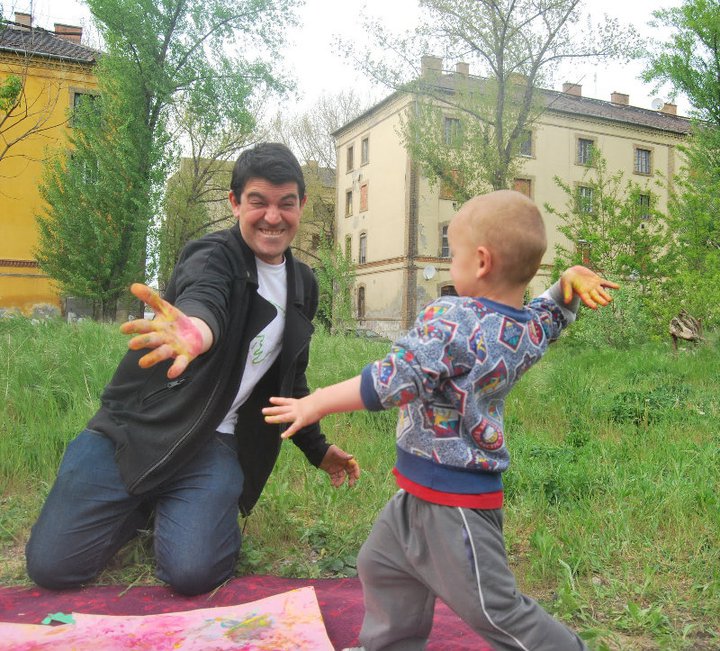 Esély – gyerekeknek, anyáknak, családoknak