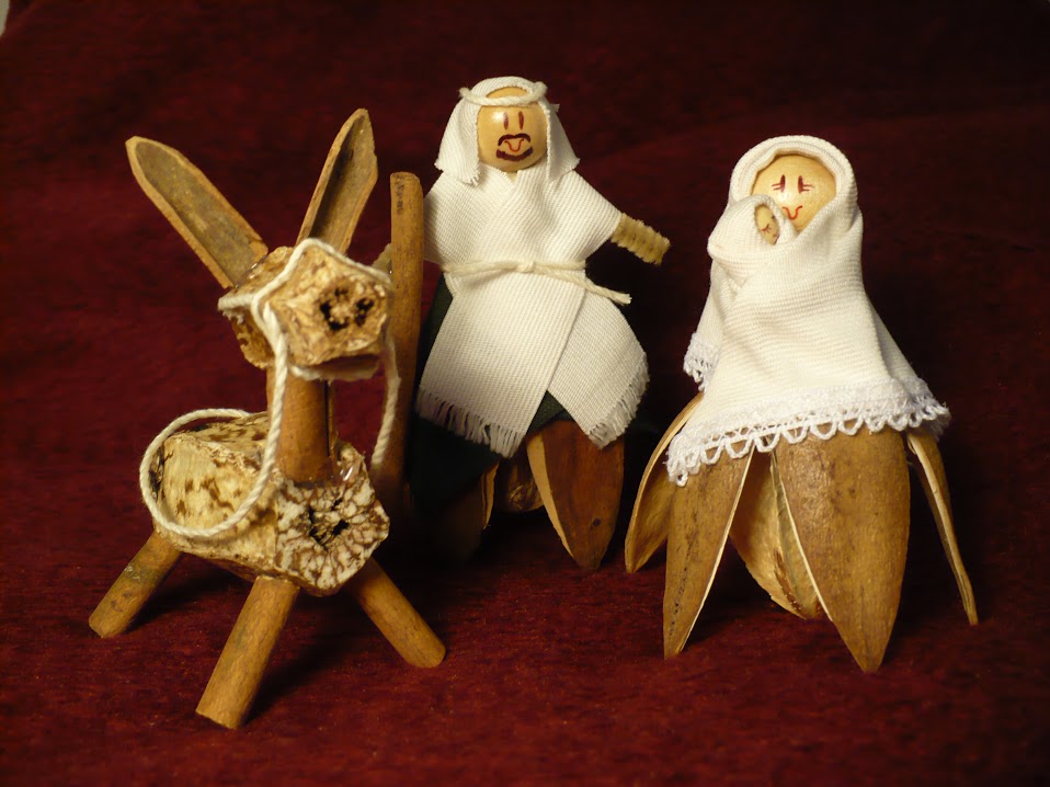 Meghitt karácsonyt és boldog új évet kívánunk Nektek és családotoknak!